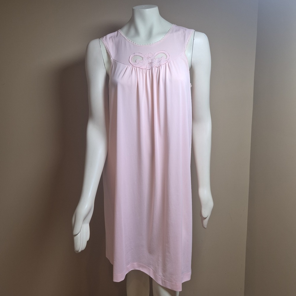 Vintage Lorraine Pink Nylon Nightgown Embroidered Floral Lace Trim Sleeveless‎ M